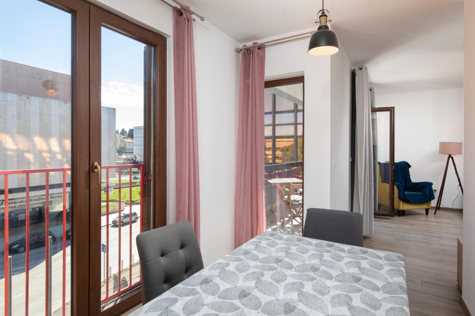 City Market Apartments Pula Exteriér fotografie